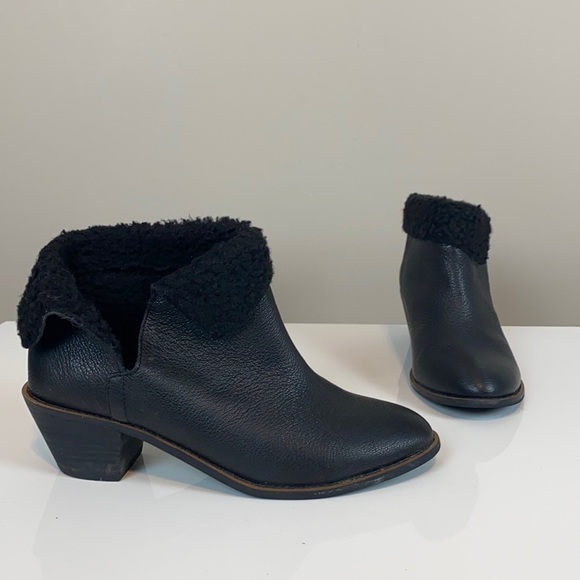 Kelsi Dagger Brooklyn Kayak Leather Faux fur Ankle Boots Booties Size 9.5 - Picture 1 of 14